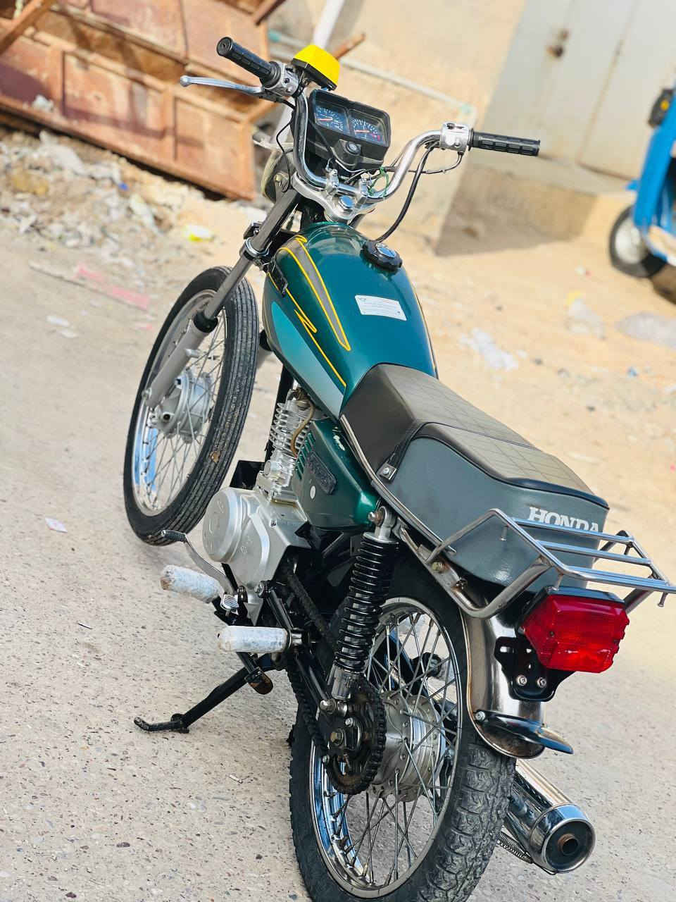 سلام عليكم دراجه نامه البيع تعمير موديل 24السعر 600وببيه مجال قليل مكاني ميمونه ارقم الهاتف ***********
