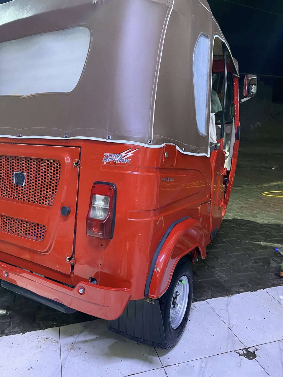 تكتك22رقم وسنويه ابسمي تحويل ثاني بيها بارد بالغد بدون قطره صبغ تراي زيرو مكاني دوره ***********ما متواجد عل النت
