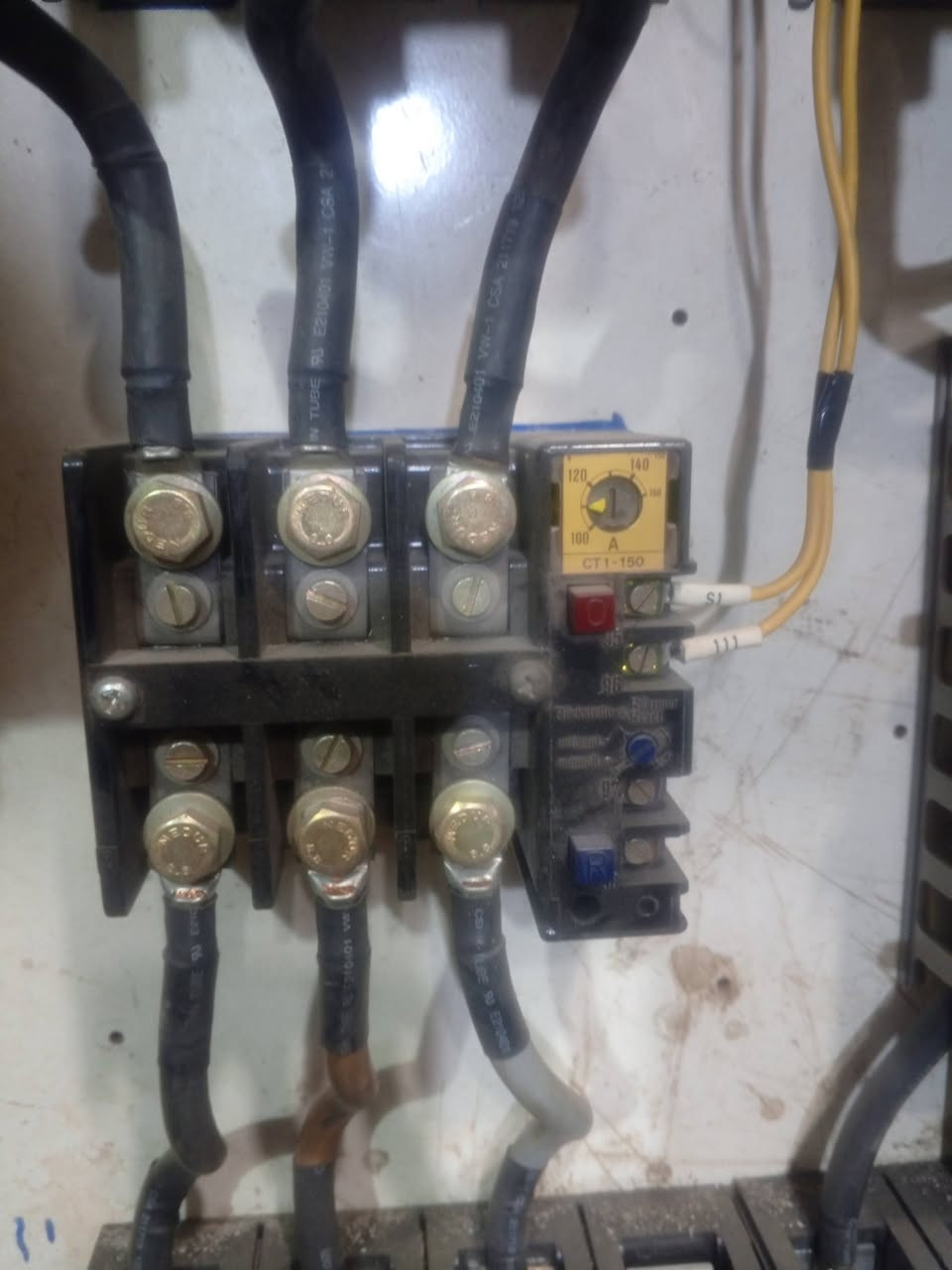 سلام عليكم سيطره ماطور  اتزكام جديد ما مستخدم ايشغل ماطور 100حصان إلى 150 حصان
السعر خاص الاستفسار اتصل على الرقم 
‏‪***********‬‏
