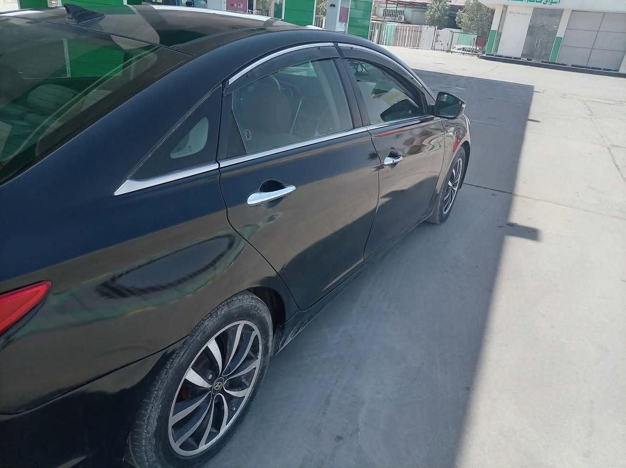 سوناتا 2013 رقم بغداد كامل موصفات تحويل مباشر بصمه فتحتين قطعتين تبريد فول موصفات واحد ع واحد مكينه كير حداديه مكفول بيه باب صبغ فقط السعر 86 وبيه مجال قليل العنون بابل قضاء القاسم التصال ع رقم ***********
