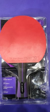 ركت للبيع نوعية Carlton Vapour Trail R4. يكون مصمم للعب الشامل بين توز...