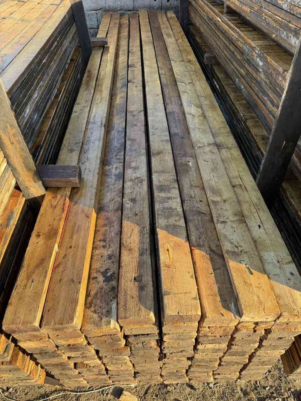 قوالب خشب عدد 2 
قالب الأول عدد 18 مكعب ونص ( مشتغل ثلاث شغلات) 
قالب الثاني عدد 17 مكعب ( مشتغل شغلتين ) 
لبيع بسعر مناسب ***********
