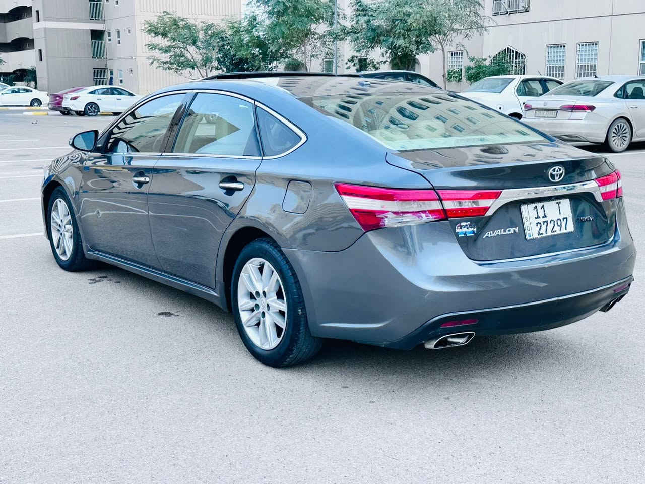 سلام عليكم
للبيع او مراوس 
افلون موديل 2015 
راقم بغداد الجديد بسمي 
السعر 159 ورقه 
فول مواصفات 
وارد أمريكي 
حادثها بنيد وجاملغ بدون دواخل 
 بالعراق 3 يعني
 5 قطع صبغ ابيع حزام بدون دواخل 
سياره جاهزه 
مكانها بغداد بسمايه 
***********
***********
