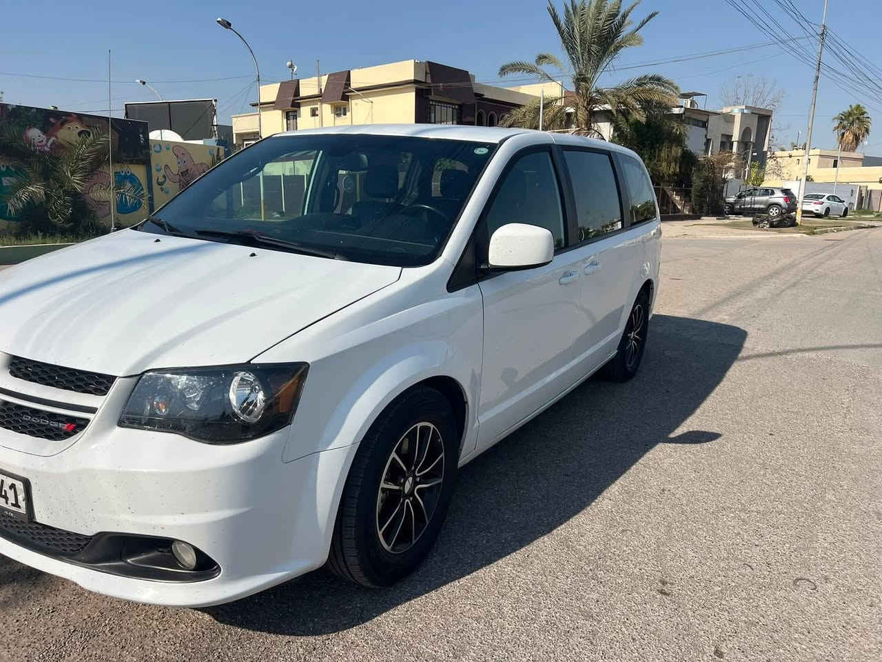 #السلام_علیکم
دوج كرفان موديل 2019 للبيع 
مواصفات GT يعني فول الفول 
محرك شرك كير قبل اسبوع شديته شرط 
مواصفات هيتر اكشانه اماميه هيتر استيرن هيتر امري اكشانه اماميه كهرباء بردات شاشه كبيرة شاشه صغيرة 
حادثها جاملق امامي وباب السايق 
سيارة شرط مال جنان صدر امامي خلفي شرط اترايك للبصرة 
صلاح الدين قضاء الشرقاط 
رقم الهاتف+واتساب ***********
