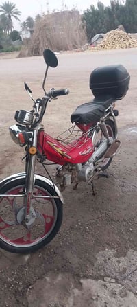 دراجه نوع شهاب للبيع نضيفه السعر ٢٥٠ وبيها مجال ٠٧٨٠٢٧٩٩٣٩٦