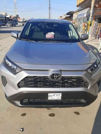 للبيع راف فور منفيس بسمي مواصفاتLE ماشيه 44الف  07721175628