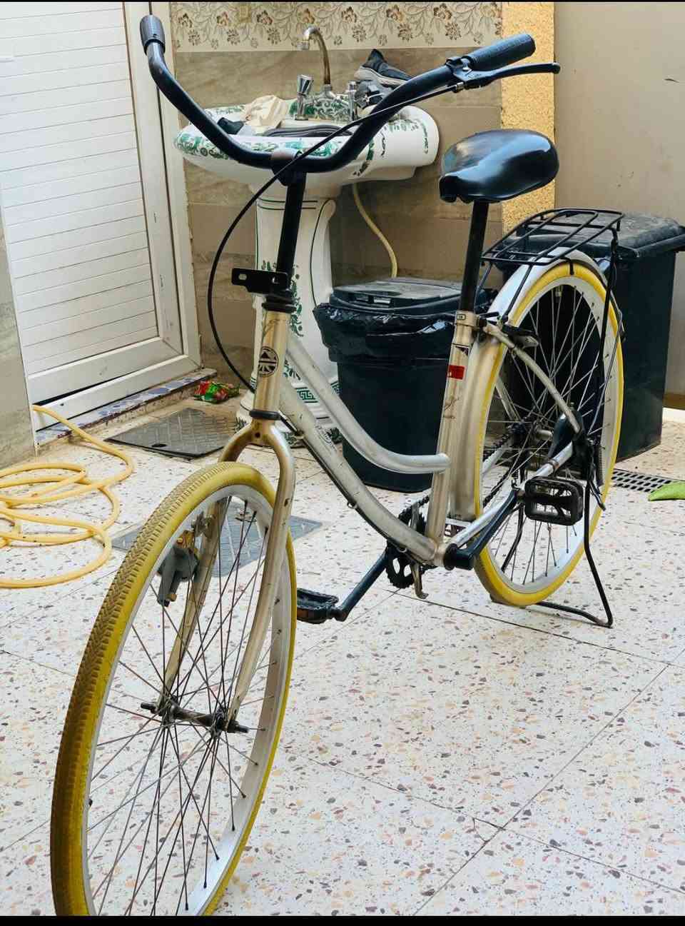 بايسكل للبيع نضيف ومرتب والنضافه شوفه مابي اي نقص سعره110وبي مجال حجم 26ومختم ياباني


**إذا كنت صاحب هذا الإعلان وتريد حذفه لأي سبب، رجاءا أرسل رسالة إلى الدعم الفني**