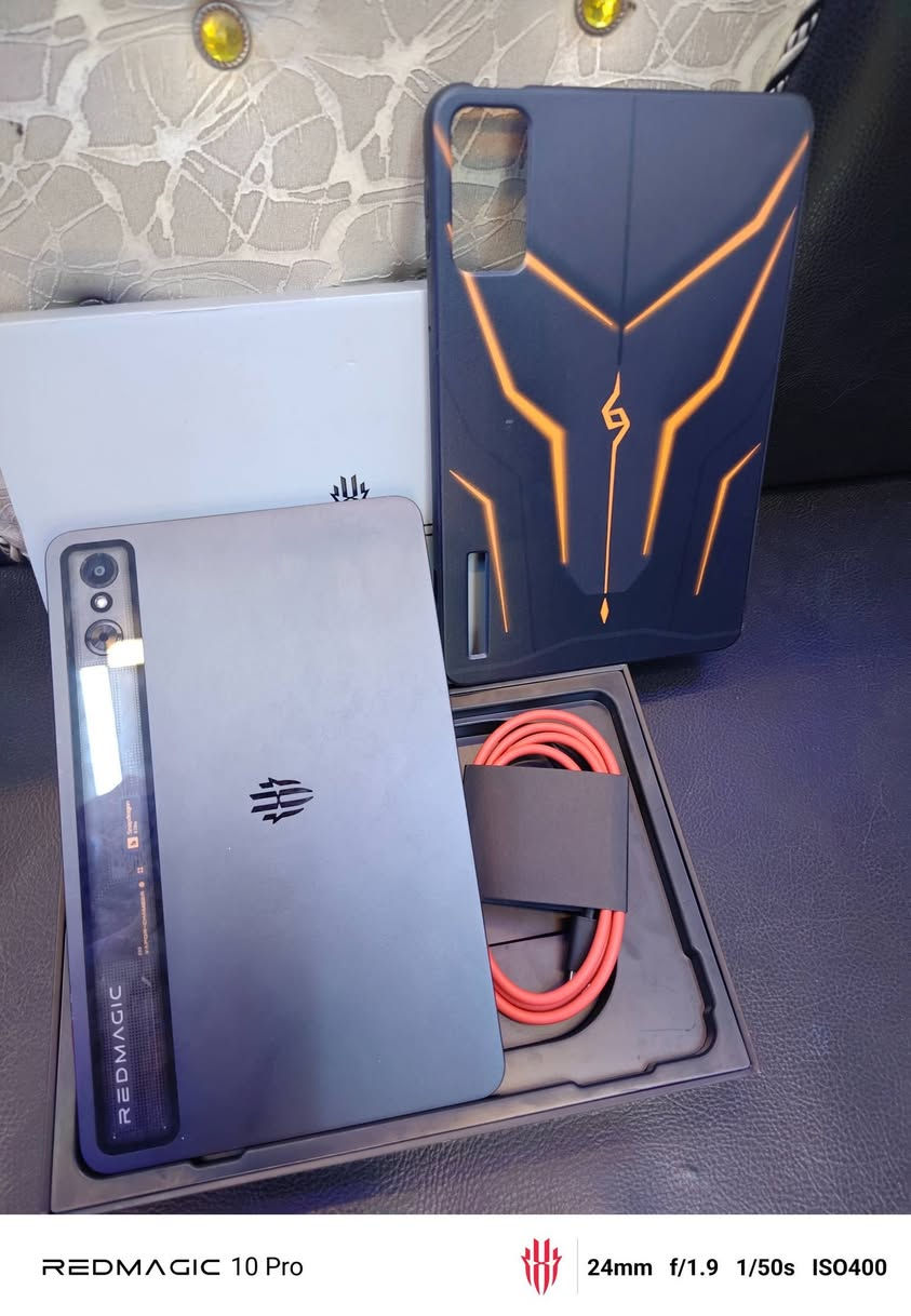 رد مجك استرا ذاكرة 256/رام 12 +12
كامل ملحقات. مع حافضه هديه اخذتهه ب20 الف / اخو الجديد الكيبل ممفتوح / السعر 700 بغداد زعفرانيه /***********
