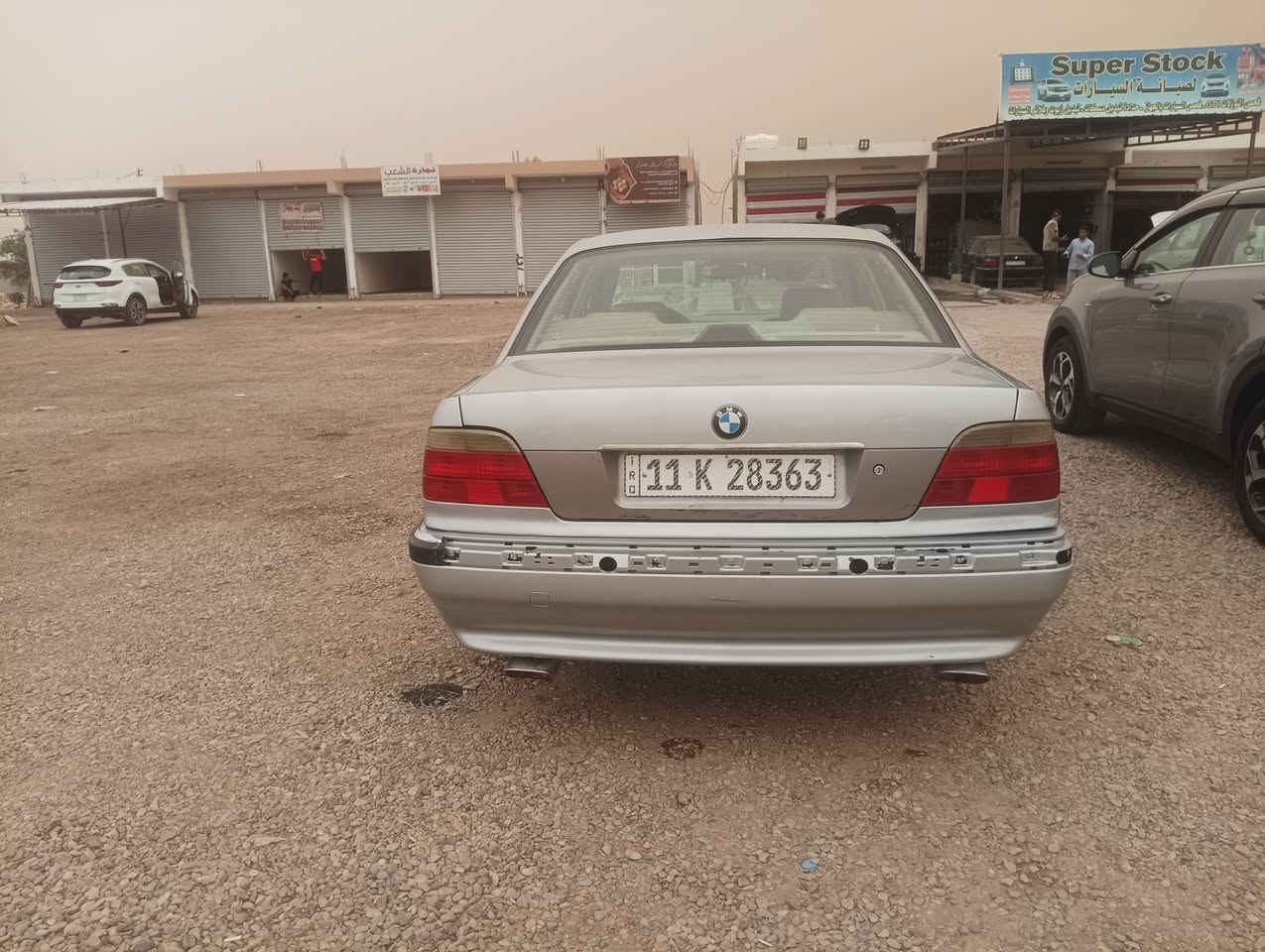 السلام عليكم للبيع
bmw e38 740i  
رقم بغداد جديد باسمي
موديل 95
كير مكينه كفالة شلعة ومعدل
كهربائيات كلها تشتغل مابيها اي نقص 
تبريد ثلج 
منظومة غاز 
سلايد شغال
حداديه امامية وخلفية جديدة
غرفتها شادها جديد نقصها بطاين البوب الخلفية
و تريشة الدعامية الخلفية فقط  
الاستفسار اكثر ***********
السعر 78 
مكان السياره بغداد المحمودية
