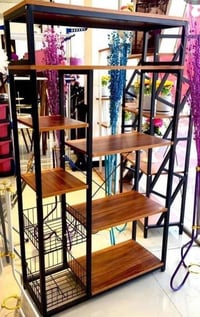 يوجد ميز كلش نضيف البيع  رقم الهاتف وتساب فقط 07760376663