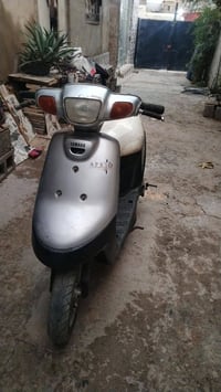 للبيع دراجة بطة ٦٠ محرك كهربائيات كاملة  السعر ٢٢٥ 07822823041