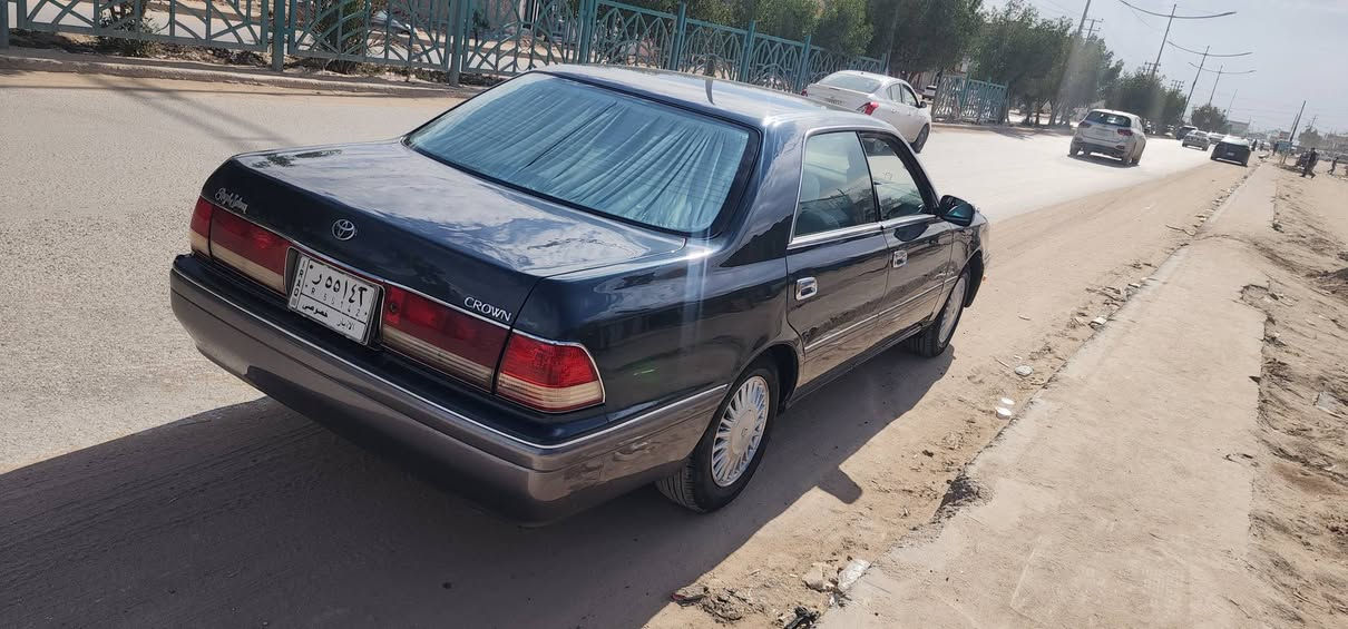 السلام عليكم.. كراون راس الثور موديل ٩٥ جاهزه للأخير مكينه جديده كير حداديه كارتون تخم تاير تبريد ثلج بيها ضربه جاملغ امامي فقط مداور ثاني يوم راعيها بالنجف ومكانها نجف رقم انبار السعر ٩٦ وبيها مجال ***********
