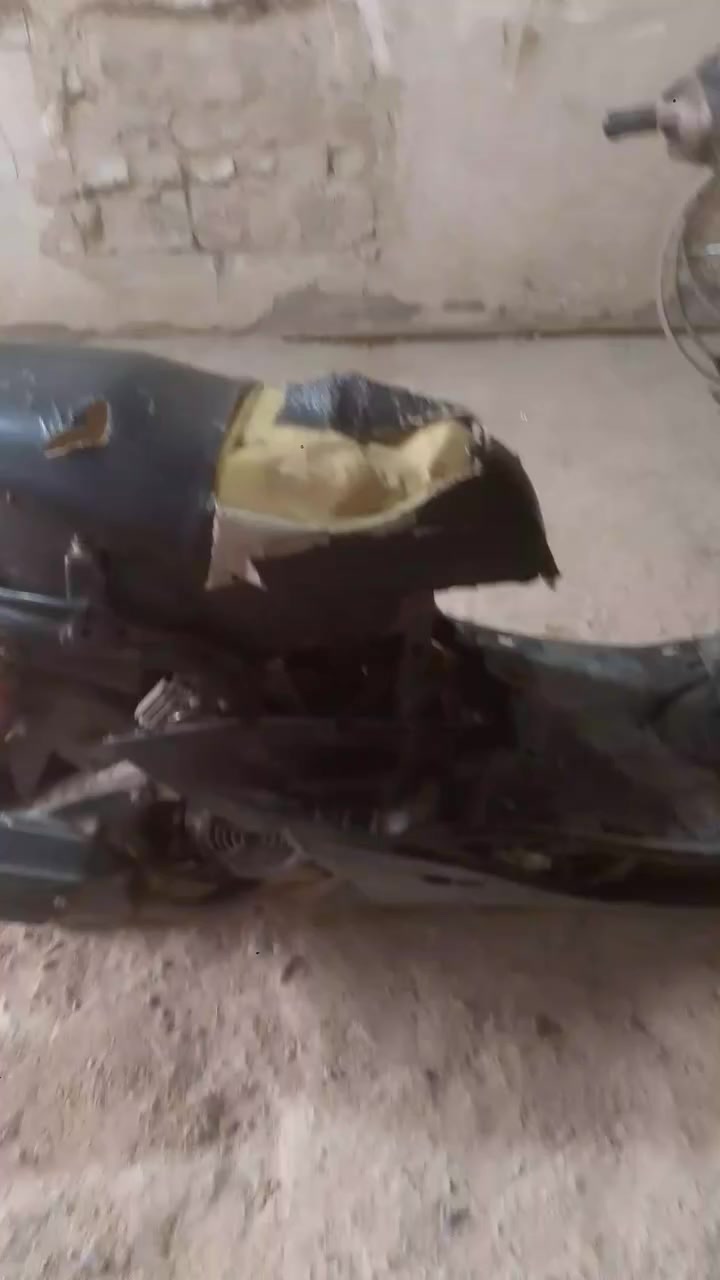 مرحبا شباب سلام عليكم 
دراجة نارية 140
نوع سكنس لون اسود 
ملاحضة ابيع كايمة 
125الف 
مكاني بغداد شعلة چكوك


**إذا كنت صاحب هذا الإعلان وتريد حذفه لأي سبب، رجاءا أرسل رسالة إلى الدعم الفني**