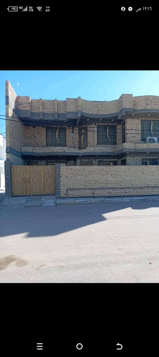 دار للبيع طابقين بناء حديث مساحة 200 متر طابو زراعي سند 25 العنوان طريق كربلاء طويريج قرب معهد الفني مجمع يا حسين السكني                                               كافة الخدمات ماء كهرباء مجاري تبليط مدارس ***********
