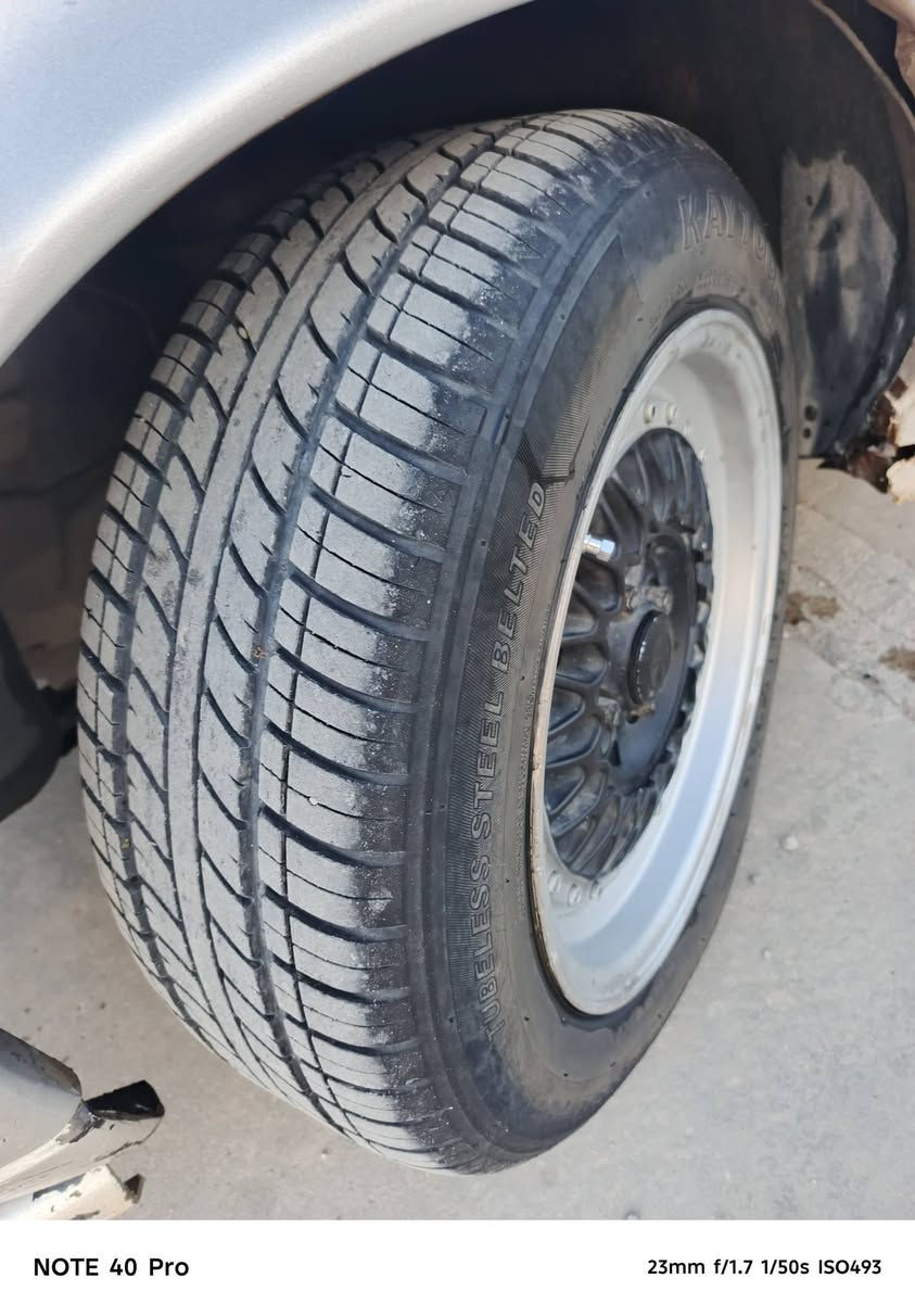 ئۆپڵ ڤیکترا مۆدێل ۱۹۹٥ علوج بەشەرتی ماڵی مەدەنی
گێڕ عادی مەکینە ۱٨گێڕو مەکینەی بێ کێشە سەیارەیەکی زۆر کپ و بێ مەسرەفە 
٤ویل حەسیرو چوار تایەی لۆکی لەسەرە سڵاید کارەبا 
نرخ ۱٨ گەڵاو مەجال 
***********
