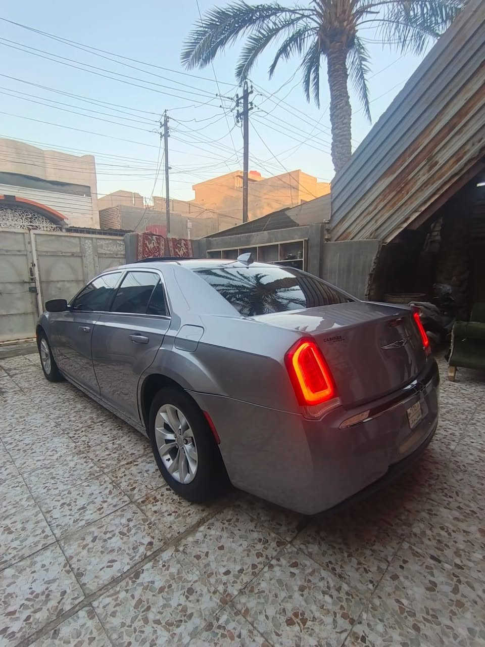 كرايسلر 2016  LEMETD 
  لون سلفر وارد أمريكي سياره جديده 
((دخول جديد كتاب ضابط متقاعد ديالى )) 👍
السياره بدون حادث كفاله حادث خسفات بصيطه جاملغ خلفي كما موضع بل صور علا حادث امريكا 
السعر 210 وبيها مجال
تبريد بلادي❄️

مواصفات LEMETD المعروفه 
نيكلات ابواب العلايم نيكل
مكينه 3600  v6
بلوجكترات 
ابواب بصمه 
داخل صاج
دواخل اسود
كشنات تدفئة 
بانورما 
بصمة وتشغيل عن بعد
تحكم ستيرن كهربائي 
ستيرن كهرباء 
مراية هيتر مع الانعاكس ليلي
تحكمات ستيرن
السياره رقمها ديالى مشروع وطني

سيارة داخله كتاب ضابط رقمها ديالى مشروع وطني

السعر 210 وبيها مجال 
للستفسار ***********
