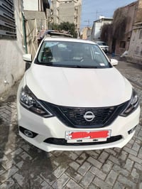 نيسان سنترا 2025 ماشية 2000 كم المواصفات 👇   _ محرك 1600 _ شاشة لكزز  ...