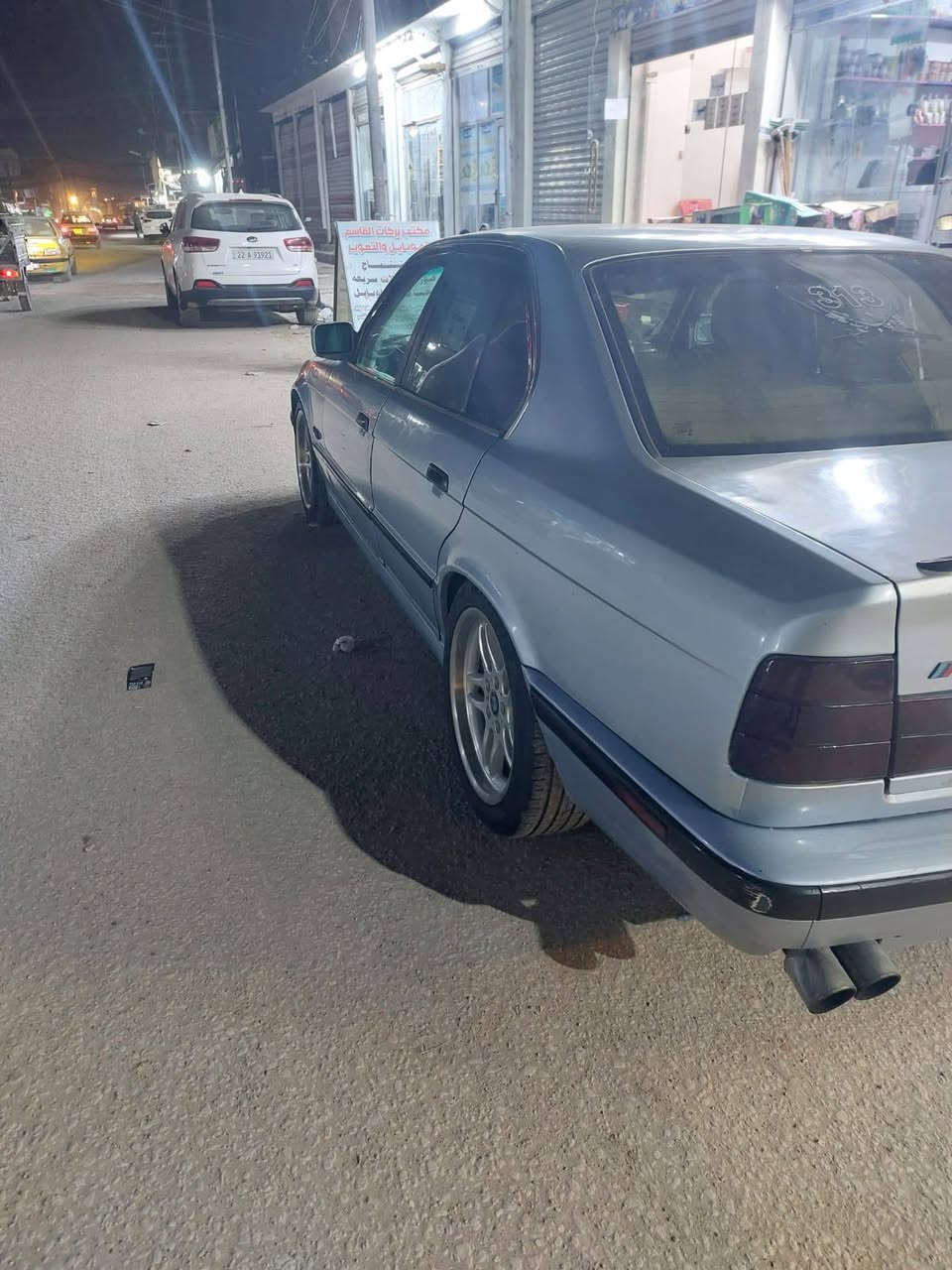 السلام عليكم بي ام للبيع 525 سياره جاهزه نقصها تبريد فقط تخم تاير ويل ام جديد حداديه من الطول للطول جديده بس توني مسويها كير جديد صار لي ثلاثه ايام من شديته شاشه شاشه كاميرا خلفيه كهربائياتها كلها شغاله موديل 90 اترايك للموصل شرط تحويل او وكاله عامه مكان نجف السعر 60 وبيها مجال ***********
