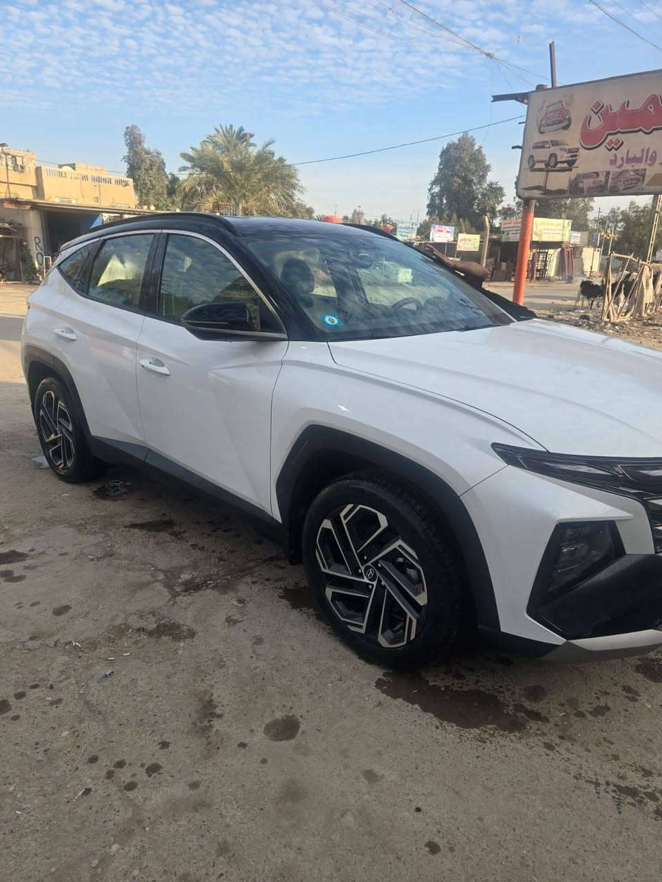 سلام عليكم
توكسان 2025 تو كلر خليجيه ماشيه ٢٨ كيلو متر
فول مواصفات عدا البانوراما رقم بغداد بأسمي بيها طخه بسيطه البنيد نطخت باب البيت مأشر وتصلحت ع كدها دعاميه بلاديه  السعر بلاش ب٢٢٥ بيها مجال حك الجيه بسيط جدا مكاني بغداد الزعفرانية 
***********
