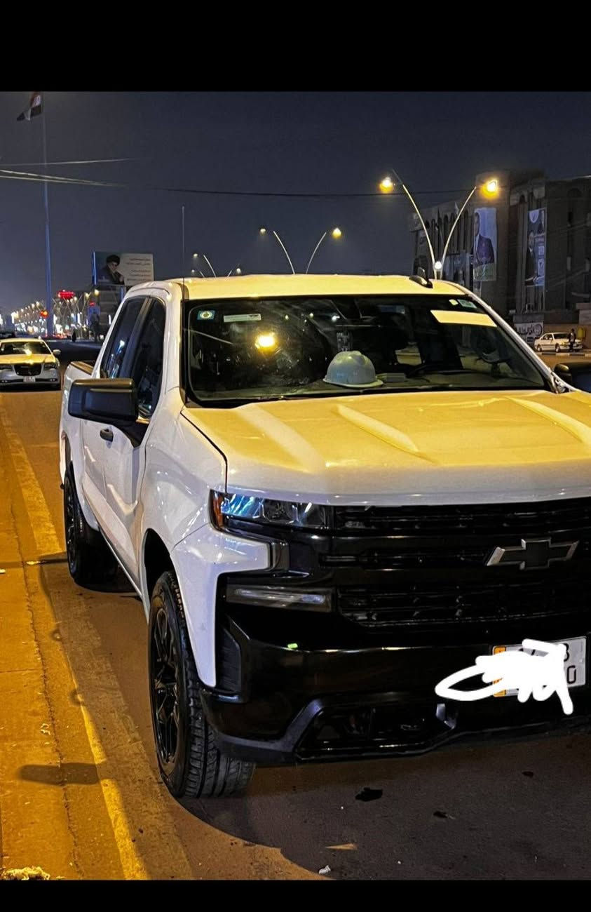 🚨 فرصة للبيع – سلفرادو 2021 كوستوم 🚨
إذا تريد بيك أب قوي وشكل وهيبة بالسعر المناسب، هاي فرصتك 💪
🔹 محرك 2.7 لتر 4 سلندر تيربو (عزم قوي وصرفية اقتصادية)
🔹 قير أوتوماتيك 8 سرعات
🔹 دفع خلفي (تو ويل)
🔹 اللون: أبيض
🔹 وارد أمريكي
🔹 حادثة جامِلق (مصلّحة أصولي وجاهزة للاستخدام)
✨ المواصفات الكاملة:
✔️ شاشة لمس كبيرة
✔️ Apple CarPlay & Android Auto
✔️ كاميرا خلفية
✔️ تحكم بالسكان
✔️ مثبت سرعة
✔️ بلوتوث + USB
✔️ نظام مانع انزلاق
✔️ جنوط ألمنيوم
✔️ وسائد هوائية متعددة
✔️ مكيف قوي جداً
سيارة مرتبة، مناسبة للعمل أو الاستخدام اليومي، محرك التيربو معروف بعزمه القوي وسحبه الممتاز 🔥
📍الموقع: البصره /ابو الخصيب #رام #جمسي #تاهو #سلفرادو #امريكي #العراق #البصره #سيارات #رمضان 
💰 السعر: (225$)
السياره ماشيه 39mil
📞 للجادين فقط اتصال أو خاص
***********
السياره رقم بصره بسمي
