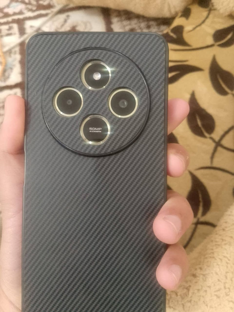 سلام عليكم تلفون نوع ريدمي ١٤ سي أريده ١٠٠ الف قفله مابي اي مجال عنوان شارع ميه  مقابل علوة البركه هذا الرقم ***********
