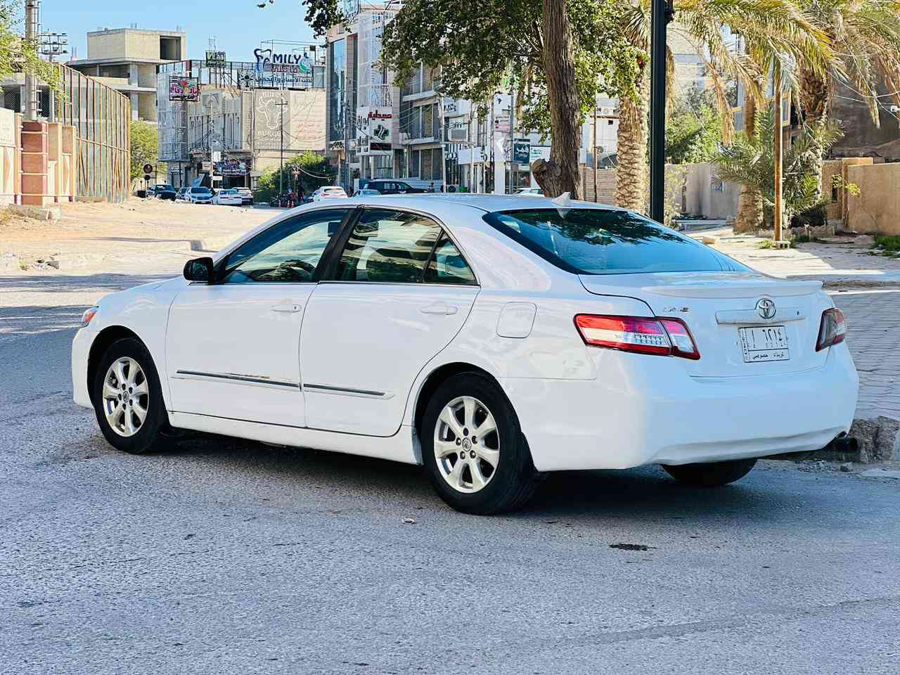 تيوته كامري مديل 2007 سعر 79 قابل للتفاوض الاستفسار اتصل ***********  مكفوله من ضربه وتبديل سياره بيه حزام صبق الجماليه مواصفات شاشه كبيره كامره خلفيه تحكم ستيرن داخل بيجي حساسات أمامي وخلفي مكينه اربعه سلندر 2400 مكينه وكير مكفولات حداديه جديده تخم تاير جديد تبريد ثلج ❄ رقم كربلاء مشروع وطني سنويه ل29مكان سياره كربلاء
