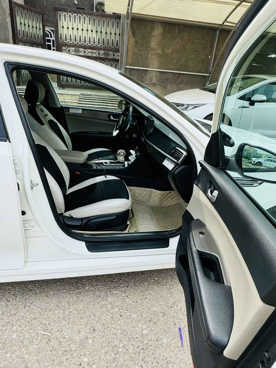 سلام عليكم 
كيه ابتيمه لبيع  
سياره خليجيه كفاله عامه 
محرك ٢٤٠٠
عنوان سياره ناصريه 

قم :***********
