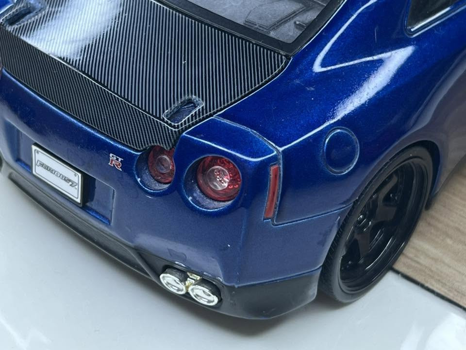للبيع للبيع 🔥🔥 

نيسان GTR R35
من سلسله فلم / فاست فيورس 
شركه جادا ✅
حجم 1/24 ⌚️

للتواصل : ***********
حساب تيك : diecastbaghdad0
انستا : diecast_baghdad_1
فيس بوك  : طه جمال العامري
