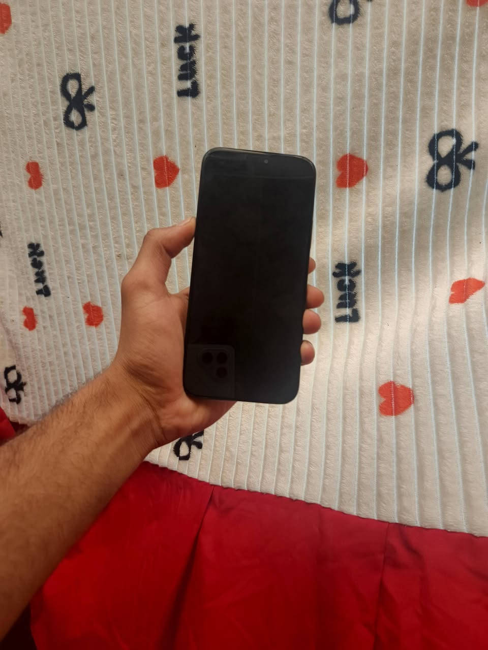 * هونر x8b

*ذاكره 512g

استخدام شخصي ميصرف شحن

الموديل  LLY-LX2

بي فطر بسيط ممبين فوك يعني مو يم الشاشه اصلا اقل الشعرايه  
مراوس 

او بيع  185  وبي مجال جدا جدا بسيط

***********
