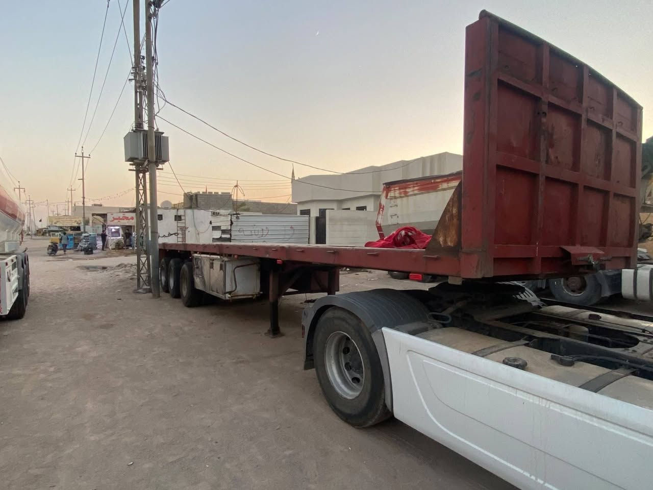 السلام عليكم
عربانه للبيع اوربيه محدده كامله  وجاهزه للشغل 

تايراته ٢٢ ونص للاستفسار ***********

العنوان البصره زبير
