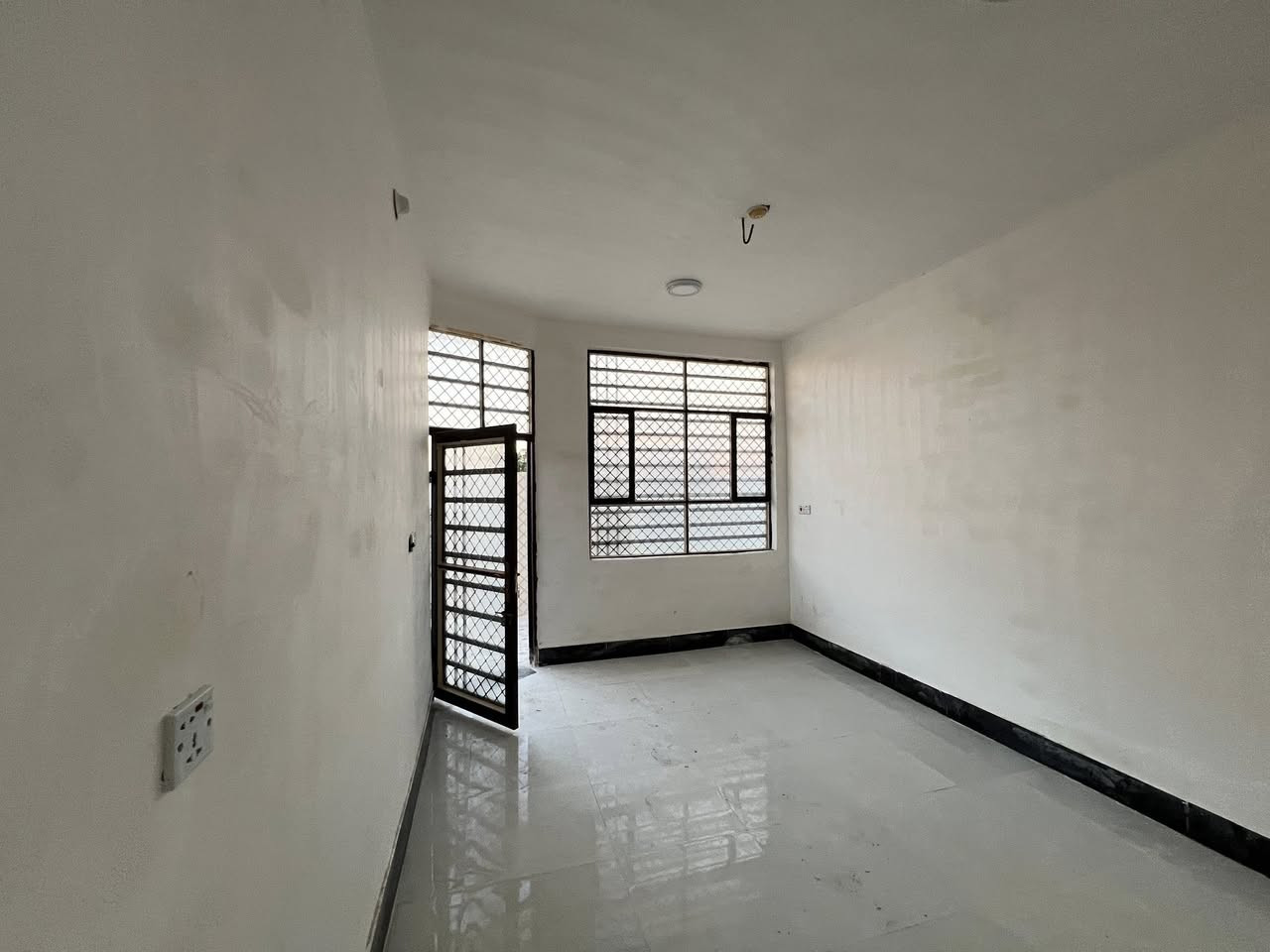 دار للبيع المساحه 100متر  طابوزراعي 
السعرتم تنزيله ال 65 مليون  
العنوان حله بكرلي الثالثه شارع الغسل بابدايه قريب على شارع عام 
الدار طابقين 🏠 يحتوي علئ غرفتين نوم وكلدور واستقبال ومطبخ وصحيات 
للاستفسار اكثر الاتصال على الارقام التاليه..
***********
***********
كافه العروض موجوده 🔥
مكتب عقارات املاك العراق 🇮🇶 
حاتم الدغيري 

https://www.facebook.com/share/g/1C5LmjevkR/?mibextid=wwXIfr
