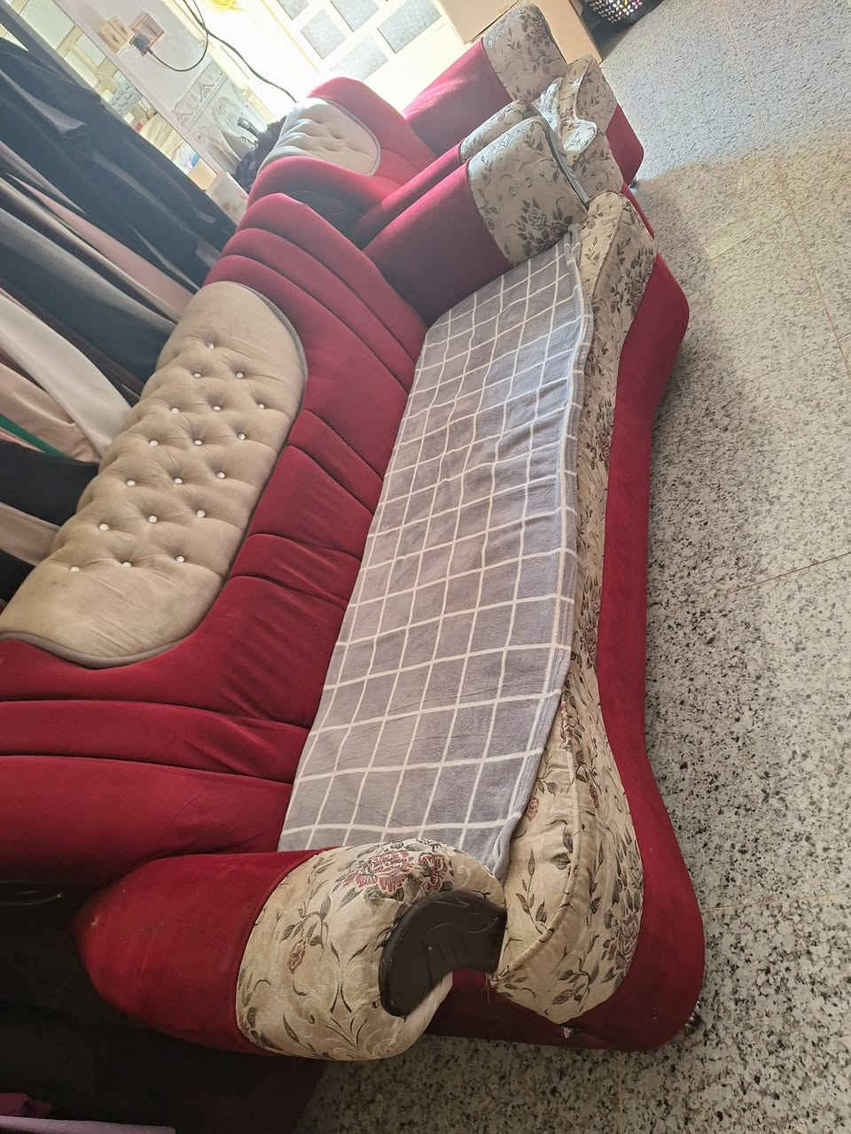 سلام عليكم 
مكلف بالنشر 
تخم تركي نظيف اي ضرر مابي خمس قطع سفنجة نظيف كلش واحلى من صورة  300 وبي مجال


**إذا كنت صاحب هذا الإعلان وتريد حذفه لأي سبب، رجاءا أرسل رسالة إلى الدعم الفني**