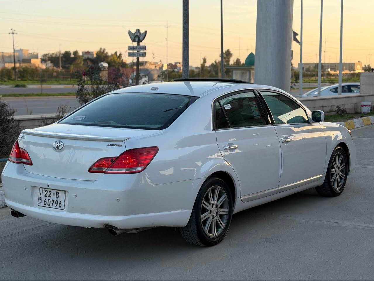 تويوتا افلون موديل 2007 خليجي
مواصفات فول فول  لمتد

                                                        سعر 118$مجال قليل

سنوية رقم جديد لحد 2030 شرط تحويل
گير محرك بشرط  بدون عيب
جامرلخ امامي صبخ + هيلال خلفي  بدون دواخل بدون ضرر

مكاني كركوك 
رقم موبايل *********** كركوك, العراق
