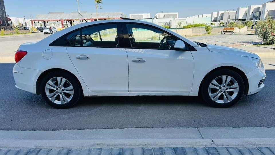 كروز 16 خليجي فوول مواصفات بصمة تشغيل وابواب كير مكينة مكفولات بيها صبغ بابتين ايمن وجاملغ ايسر بدون دواخل بدون ايرباك صبغ فقط 
تخم تاير جديد ادامة جديده هزه جديده 
السعر  84 $
بغداد الكرخ 
***********
