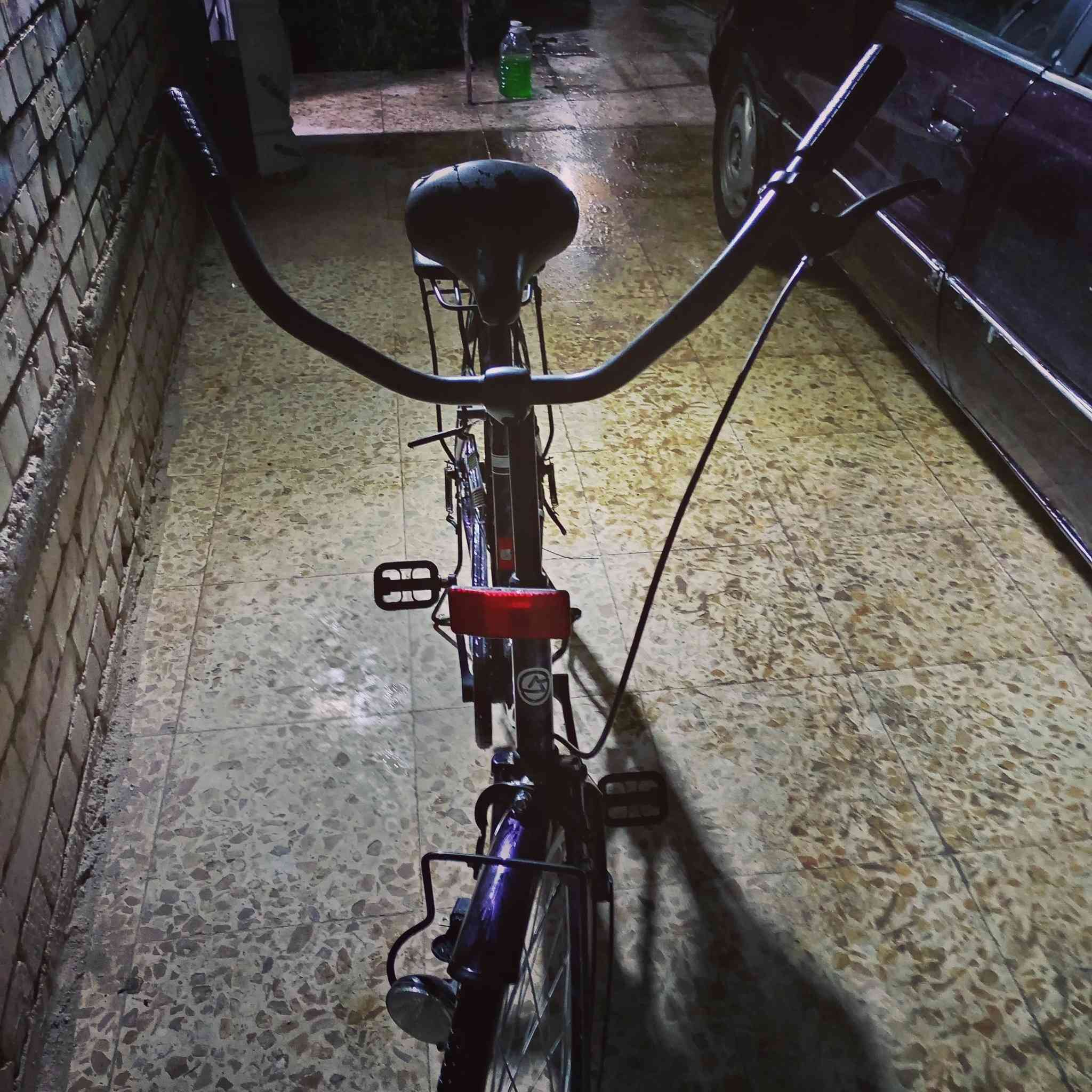 سلام عليكم شلونكم شباب عندي باسكل للبيع بناتي حجم 26 كلش حلو مرتب حته لونه حلو موشم بنفسجي وسود باسكل كلش نضيف الله شاهد ماصالي هواي من ماخذه حته ويا كاسحه وستان نص باسكل مرتب ويا غراض سعر خاصص للتفاصيل اكثر راسلني خاص لو هاذه رقمي***********
