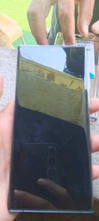 اس لاترا22 ذاكرة 128 جهاز ولا شخط بس فطر بل شاشه مبين بل تصوير سعر 400...