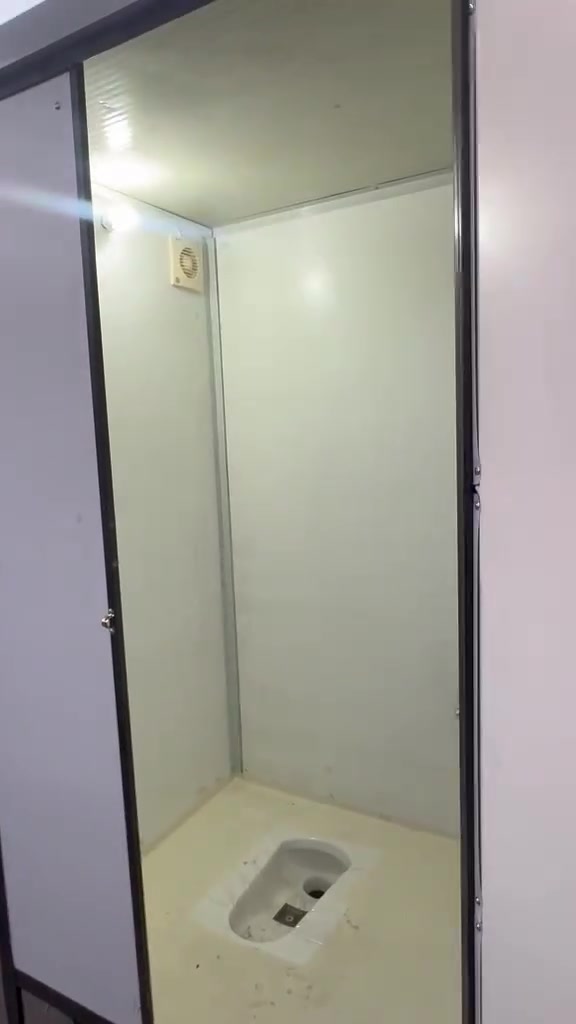 حمام تواليت مشترك 120×100
بي في سي بنل
شغل درجه اولى الارضيه مطليه ايبوكسي 
ماسس ماء وكهرباء
السعر 410
االعنوان بغداد النهضه 
او بغداد العبيدي ويتوفر توصيل لكافه المحافضات 
***********
***********
