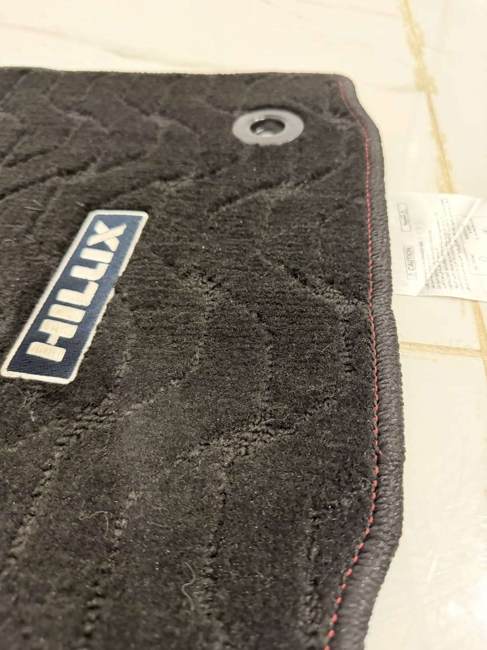 كاعيات تيوتا هايلكس Gr اصليه
للتواصل ***********
السعر 80 الف
العنوان اربيل
