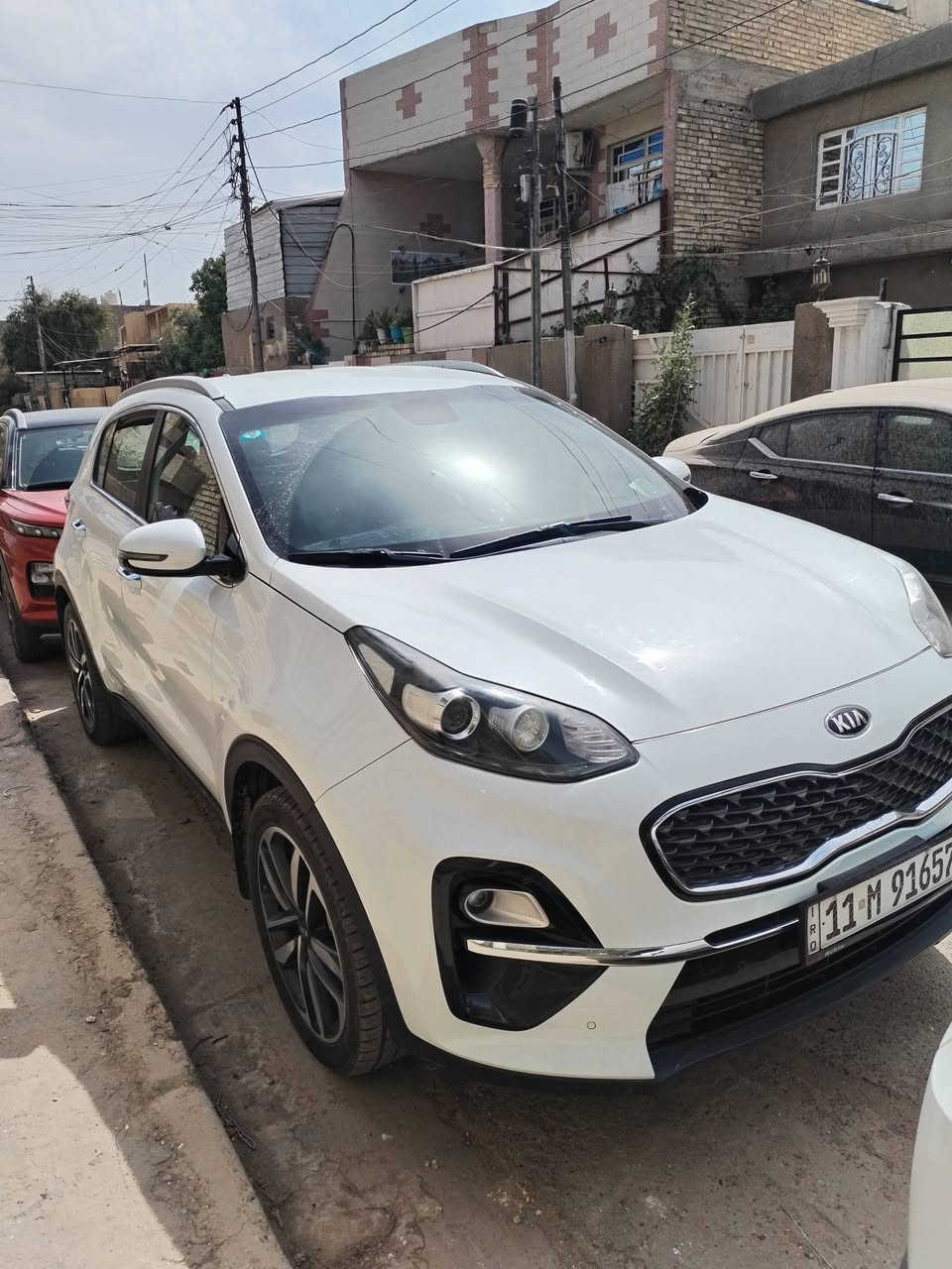 سبورتج ٢٠٢٠ محرك 2000دوش خليجي مواصفات شاشه لمس
تحكم استيرن
كامره خلفيه
حساسات خلفية واماميه
تبريد قطعتين
بيها بارد بسيط
ماشيه 76
مكان السياره بغداد
السعر 185
***********
