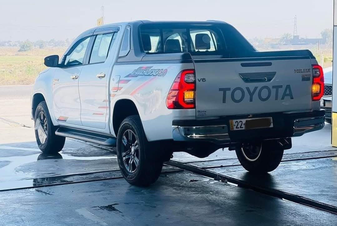 سلام عليكم للبيع تيوتا هايلوكس 
2024 
ماشي 63
سيد نهرو فول
حساس امامي خلفي 
بصمه
كامره
بنيد جكات 
مذهب
صاج
شاحن وايرلس 
٦ سماعات
قطعتين تبريد 
باقي المواصفات معروفه 
لاستفسار ***********&&***********
