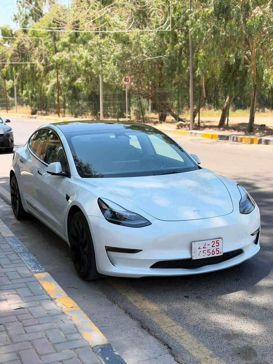 للبيع
تسلا مودل 3 موديل 2023 
السيارة كلين فقط مكان صغير تعديل وتقليم بالجاملغ الخلفي 
ماشية 7 الف ميل فقط زيرو 
فول مواصفات 
قيادة اليه 
رادارات تفاعليه 
كامرات 10
صندوق كهرب 
رقمها مجاني 
بيها بعد مواصفات معروفة بالتسلا 
السعر 163 ورقه ومحال بسيط 
للتواصل على الخاص 
مكان السياره الموصل


**إذا كنت صاحب هذا الإعلان وتريد حذفه لأي سبب، رجاءا أرسل رسالة إلى الدعم الفني**