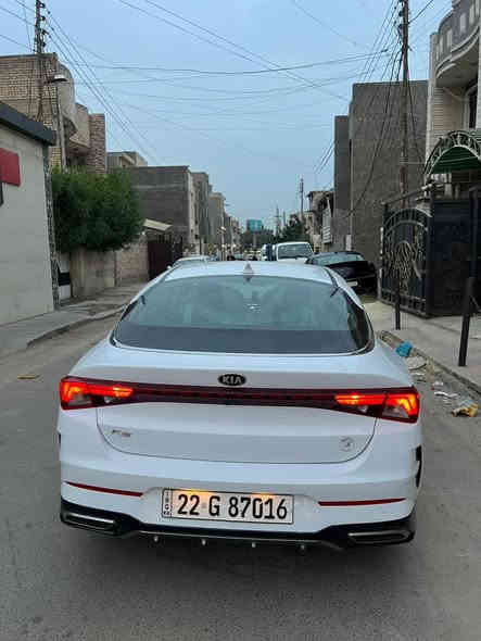 السلام عليكم للبيع فقط
كيا k5 2021 لون ابيض رقم اربيل بأسم شركة تريد تحويل وكالة مضمون حادث باب خلفي وبنيد قطعتين فقط وسونار وصور الحادث بالمنشور  محرك 1600 تيربو 
المكان :بغداد
السعر150 
رقم الهاتف:***********
