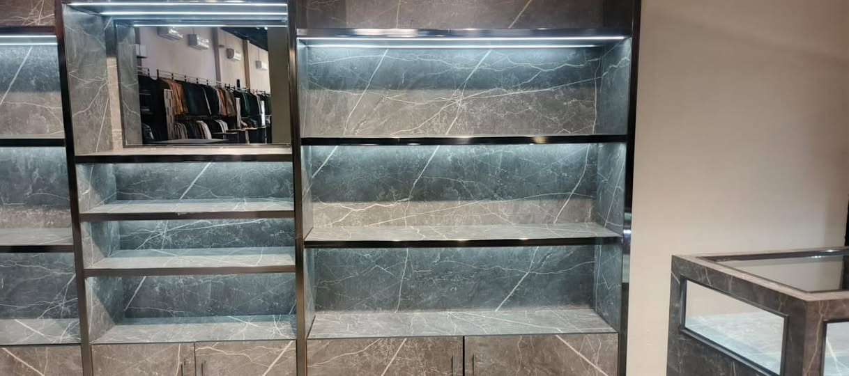 سلام عليكم غراض لبيع مال محلات العطور و سواق ربع قطع كبار ***********
