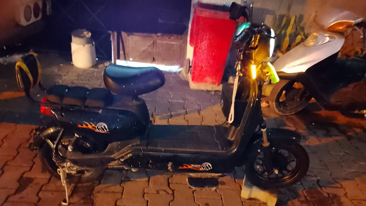 سلام عليكم دراجه شحن حجم 14  البيع المكان بغداد الوشاش سعر  130 الرقم***********
