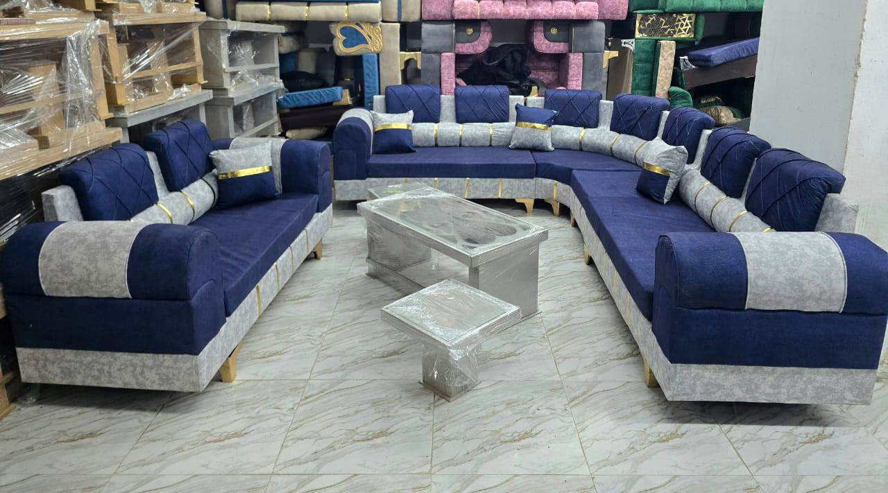 ⛔️ العرض المميز لفترة محدودة 9 أشخاص👍🏻⛔️ بس ب😍 مليونين و900ألف طقم كنب مع 🎁طاولات هددية🎁
📲لحق حالك واحجزز
🛑الطقم المميز والاكثر طلب
😎#طقم #كنبايات
🔴#المواصفات: 
 ✅  خشب شوح
✅#سفنج ع 12سم. ممتاز اول
✅#قماش مرمرة تقيل
✅#صندوق 😍
✅#الطراحة متحركة مذودة بسحابات لسهولة الغسيل🌙
# قواعد لوكنز لون الدهبي  

📛#أستلم نفس الطقم يلي بالصوره


**إذا كنت صاحب هذا الإعلان وتريد حذفه لأي سبب، رجاءا أرسل رسالة إلى الدعم الفني**