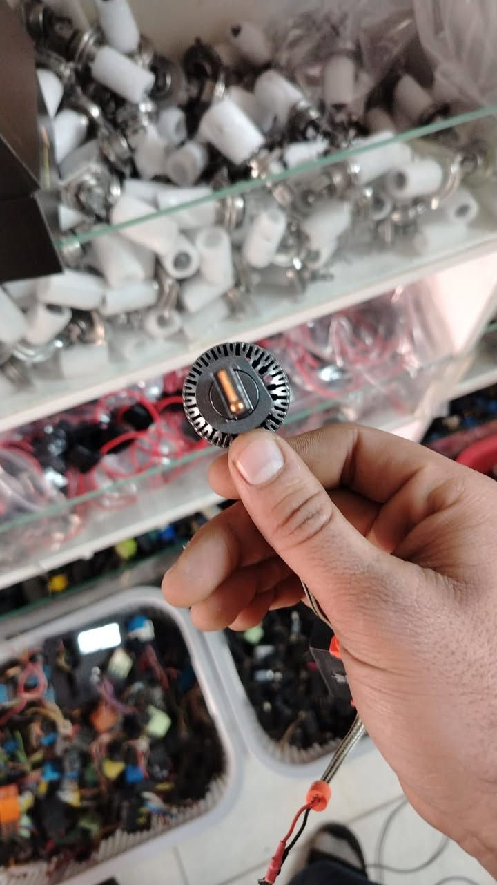 LEd لايت h1 نوعيه جدا راقي يشتغل 12v/24
يتوفر توصيل سعر 25


**إذا كنت صاحب هذا الإعلان وتريد حذفه لأي سبب، رجاءا أرسل رسالة إلى الدعم الفني**