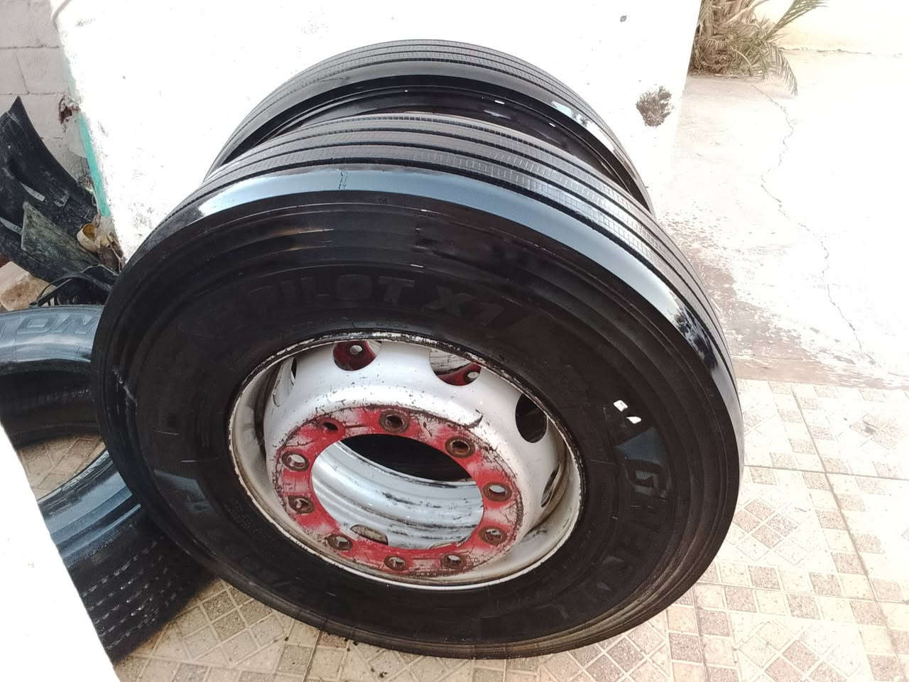 سلام عليكم زوج تاير  مال ستيرن نتاج25 ويل الماني السعر 600 وبيهن مجال ***********
