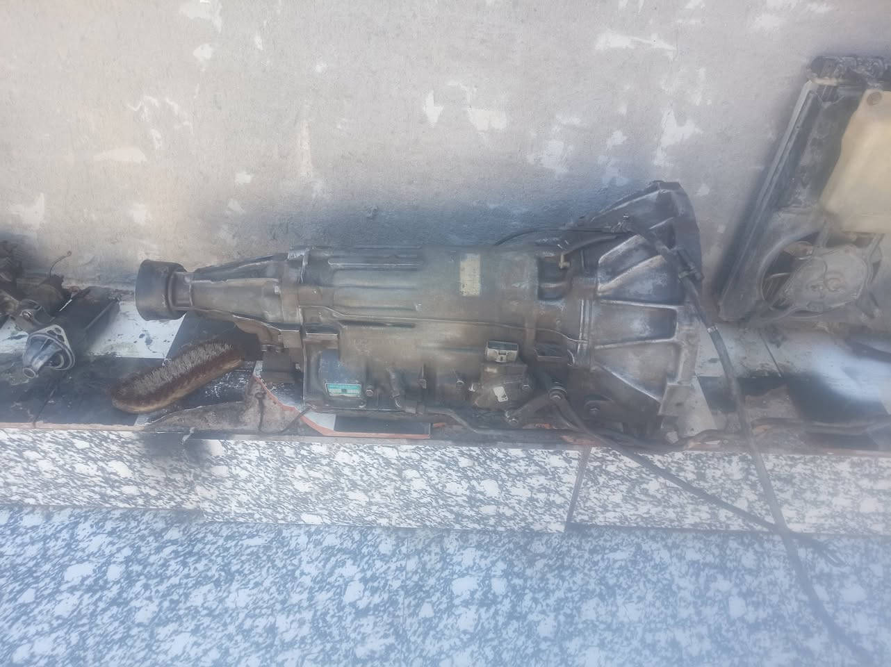 كير 2 ونص 3 خطوط جديد شرط  
باور جديد0 سلف جديد كلج مروحه جديد
عقل وضفير 2 ونص جديد السعر شلع 7 وراق
هاذه رقمي *********** 
دينمو شغال كمبريسر تبريد شغال ديلكو وتخم واير بلك اصلي 
تخم نوزلات وثلاجه 2 ونص جدد شرط
العنوان العماره المجر الكبير
