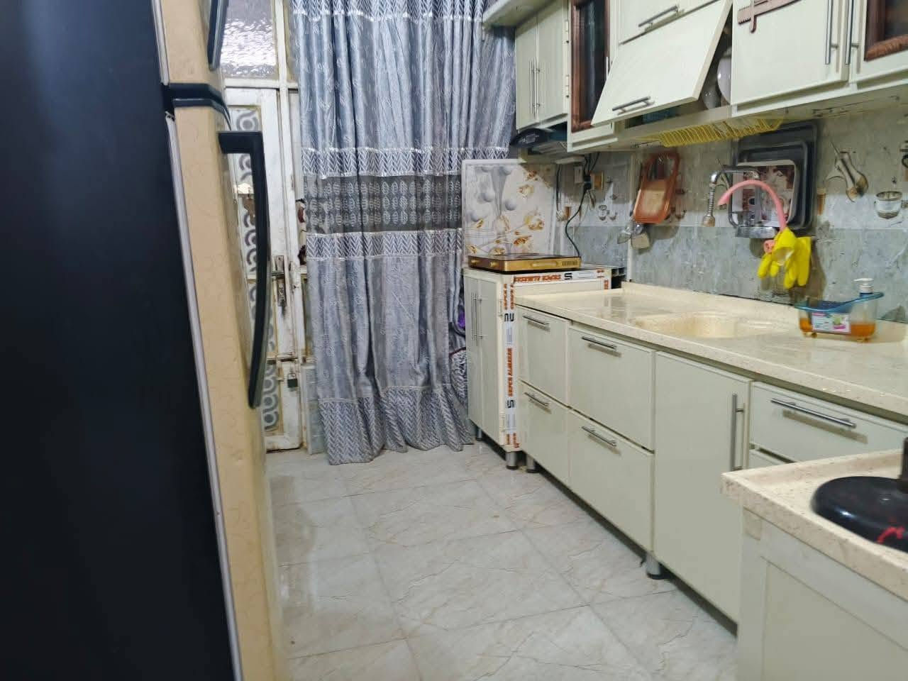 السلام عليكم
بيت للبيع في الكوفه حي ميسان  قرب سكله الكرعاوي  طابو زراعي سند 25 الأساس صب كونكريت 
بيت كامل مكمل مكفول من كل جوانب 
مواصفات البيت مساحه البيت 100م 
غرفه+ صاله + استقبال + مطبخ + صحيات داخله وخارجيه +منور + طارمه صغيره 
وايضا ارضيه بورسلين + جدران سيراميك كامل مكمل كلشي بناء حديث مال جناي . 
للاستفسار مراسله الصفحه او رقم 
‏***********
