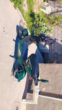 هاي الدراجه للبيع فول موصفات السعر 350 وبيها مجال العنوان بغداد الدورة...